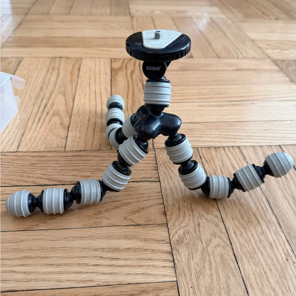 SIDO CAMERA TRIPOD MODEL S359 (360 ROTATION JOINTS, SECURITY HANDLE, FOOT GRIPS)